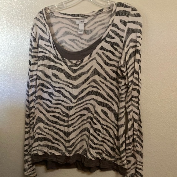 Ladies Alfani sleep top large - Picture 1 of 4